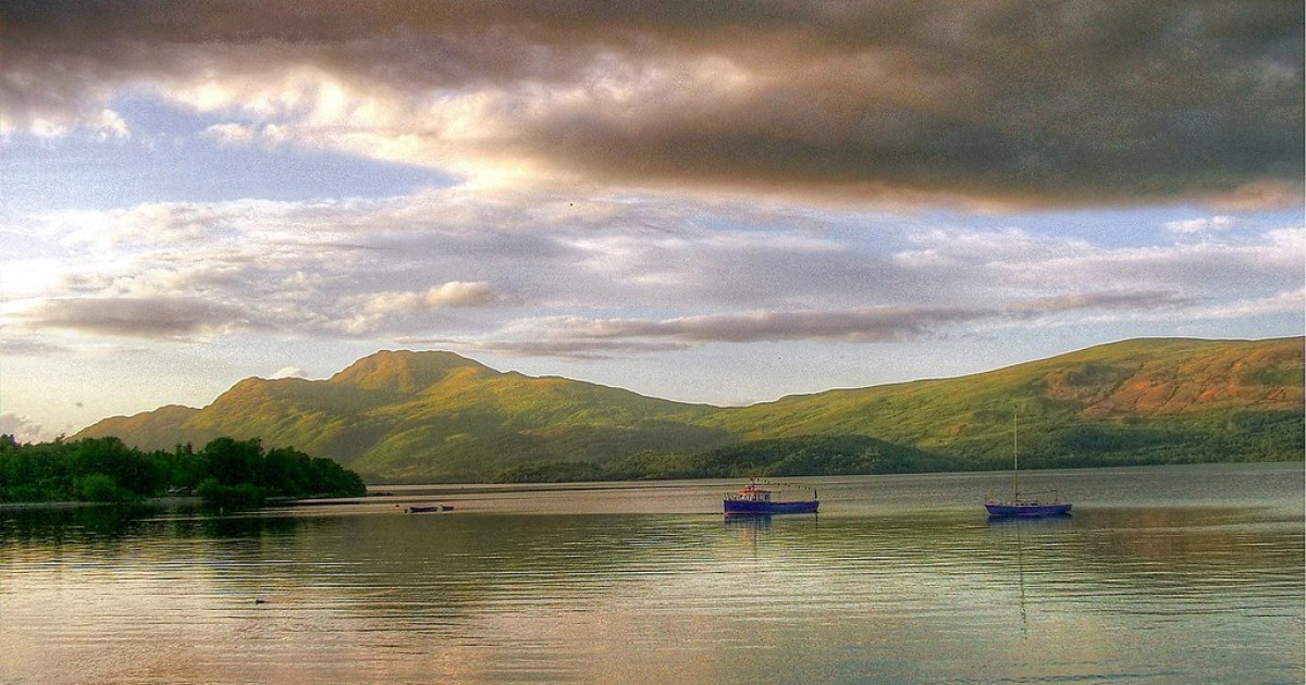 "Loch Lomond" by Bonio is licensed under CC BY 2.0